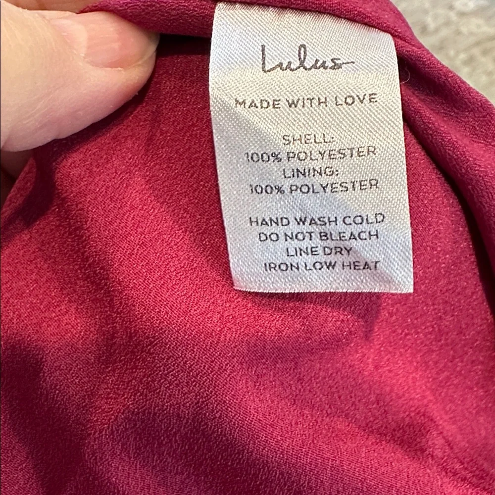 Lulu’s red sleeveless dress size XL, adjustable straps, zipper, slit on side - Picture 10 of 10